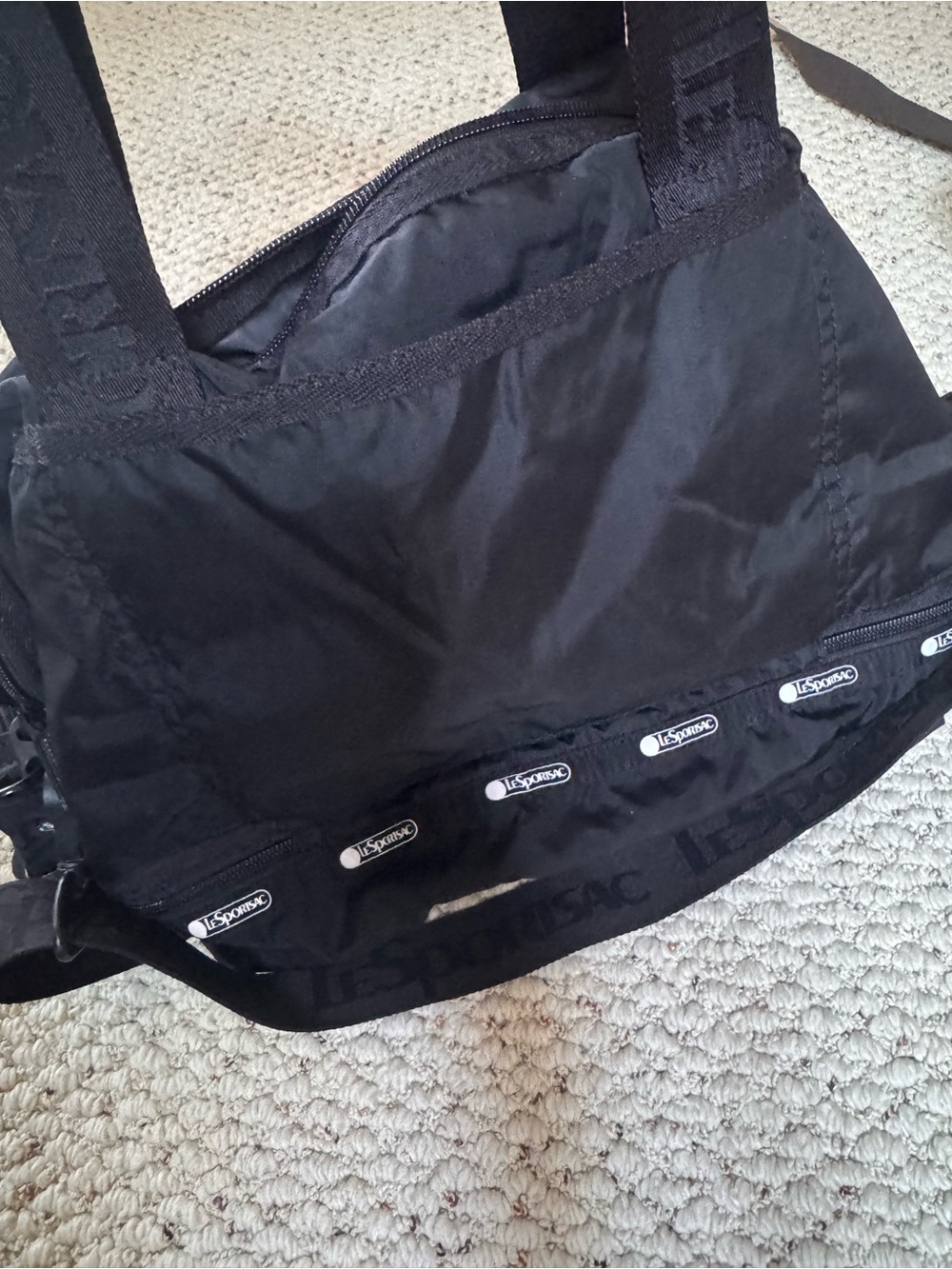 Lesportsac Black Nylon Shoulder Tote with Logo Accents Weekender Carryall 0160